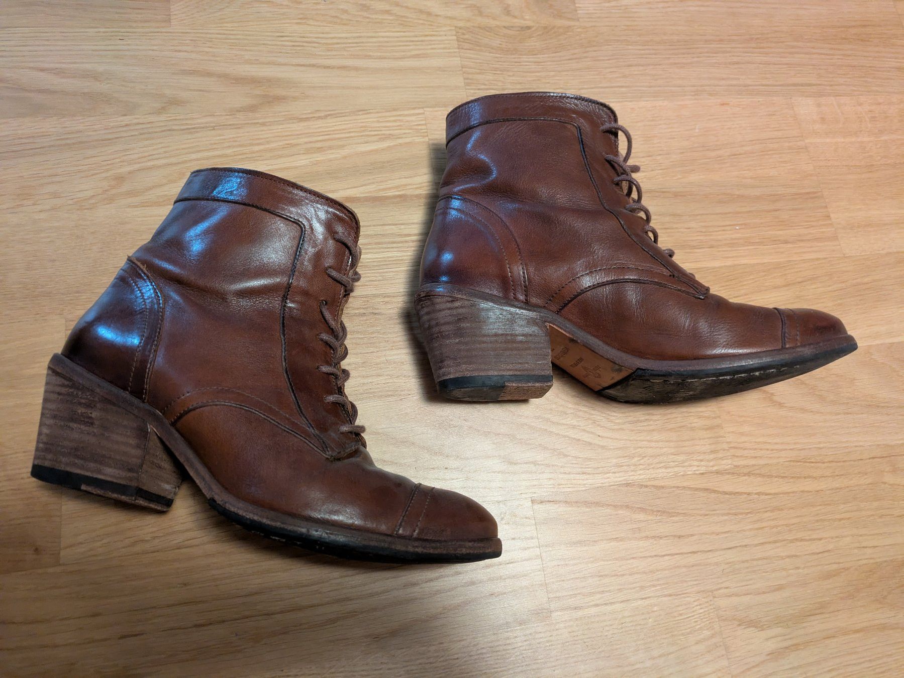 Chaussures femmes: Zeha Berlin Damenschuhe Grösse 38 – D'occasion à Niederlenz par pco_577d 3