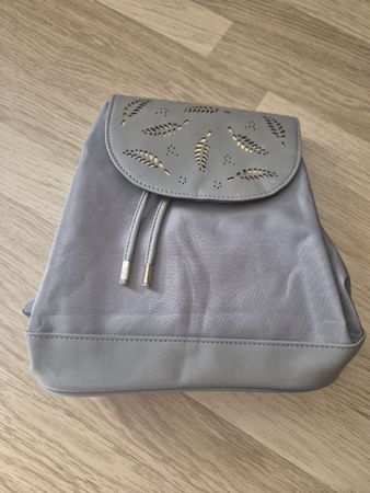 Rucksack mit Blattmuster - Herbst-Musthave!