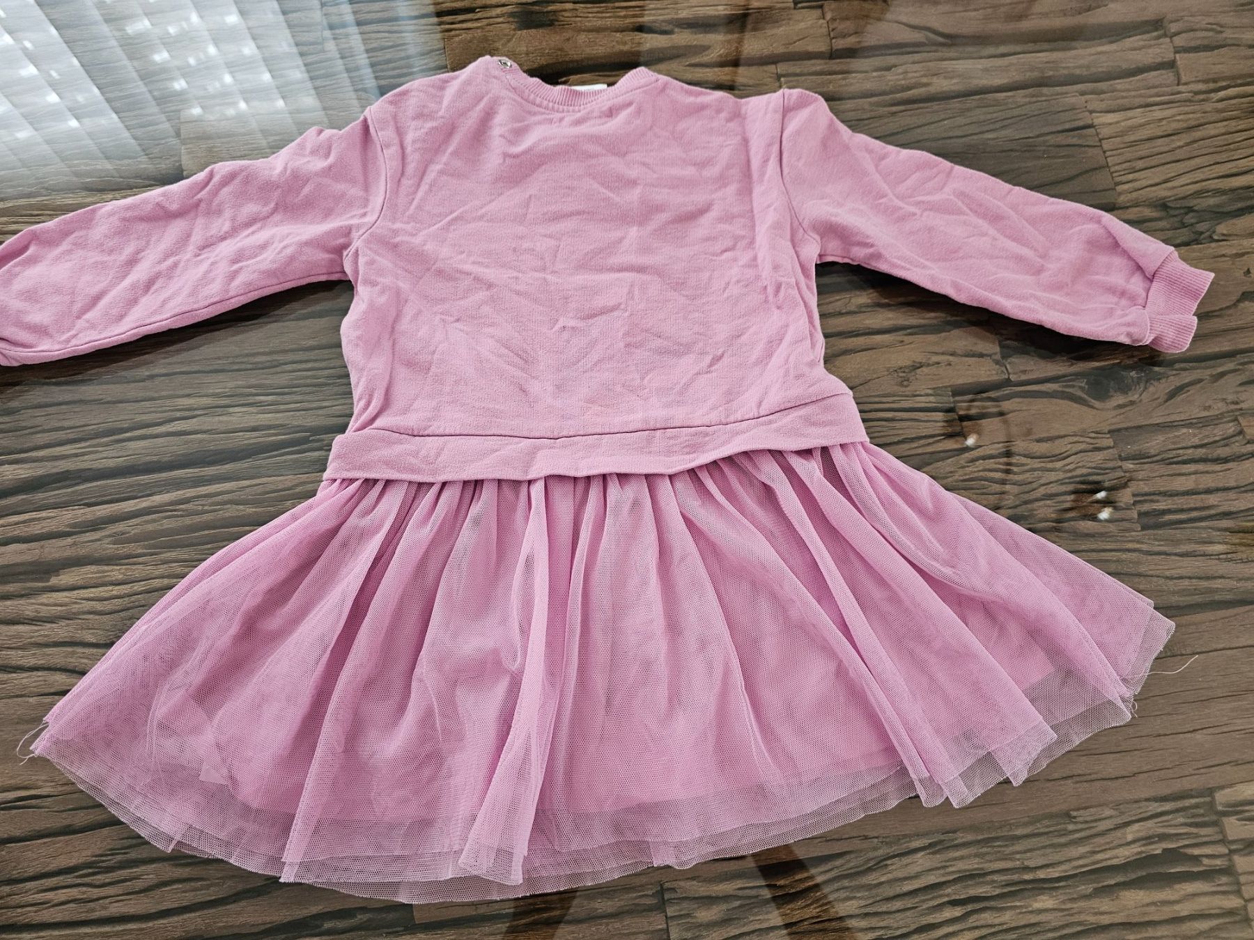 Lotti & Set di vestiti: 3er Set Mädchen Kleider, Gr.104 Top Zustand – Usato da Birr venduto da V-K 4