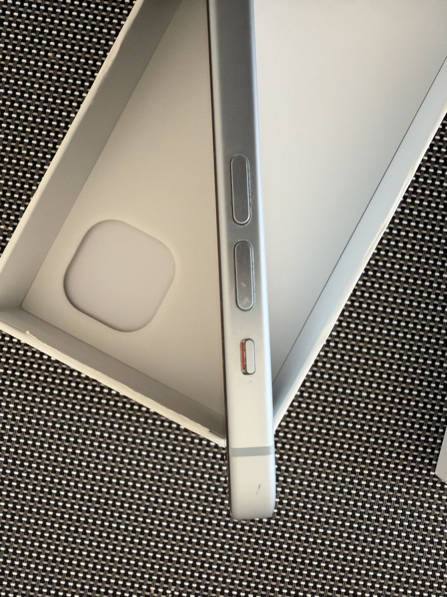 Apple Portables: iPhone 15 Plus 128 GB – D'occasion à Wildegg par Garfield189 3