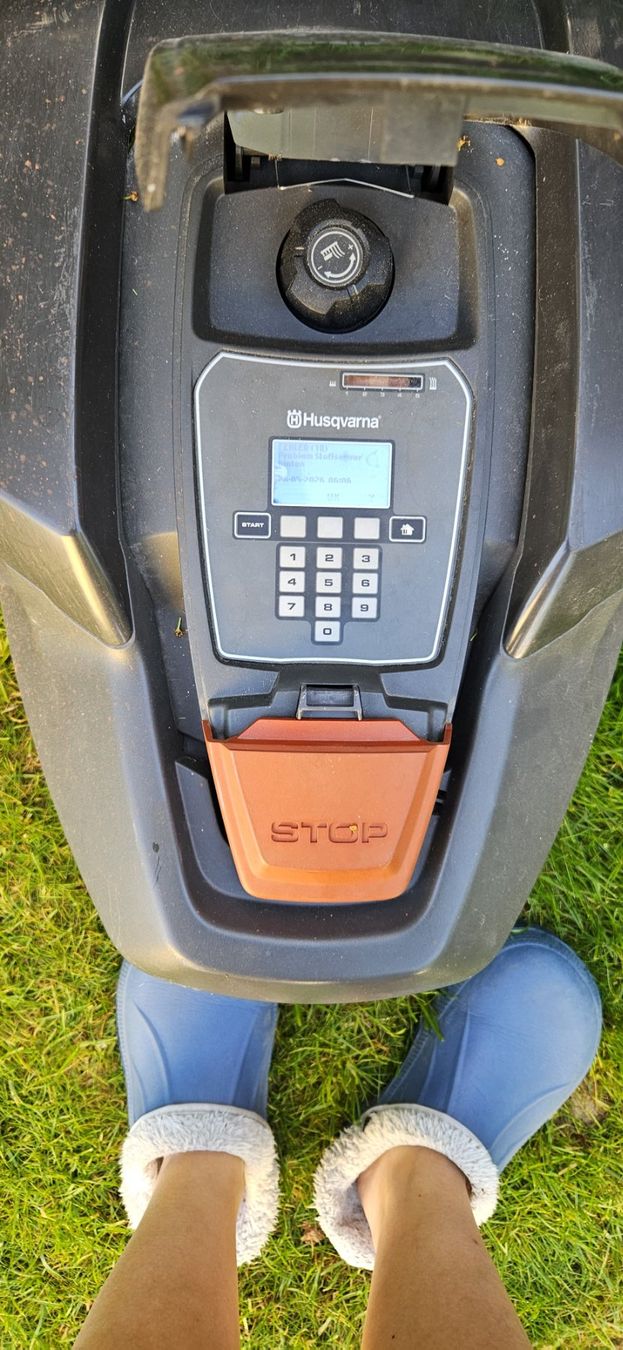 Husqvarna Tondeuses à gazon: Mähroboter Husqvarna 308 – D'occasion à Luterbach par Teufel87 6