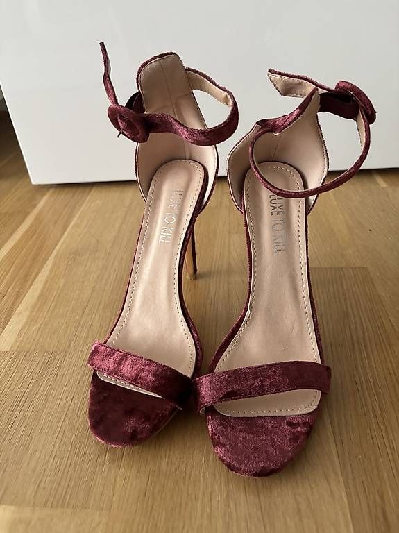 Chaussures femmes: Samt high heels Bordeaux  – D'occasion à Mühlau par xLunax 1