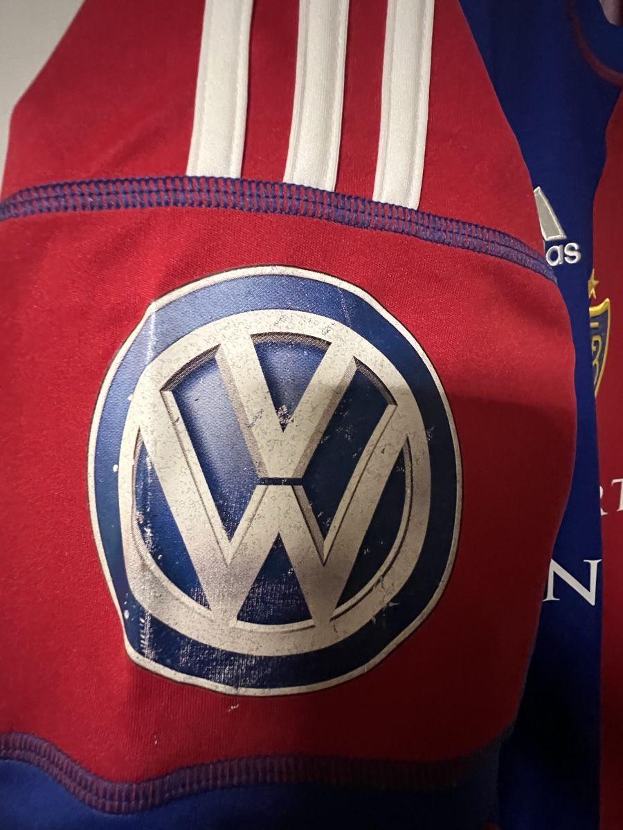 Leibchen & Hosen: Fc Basel M. salah Trikot – Gebraucht aus Beinwil am See von justin.. 2