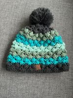 Warme Kinder Wintermütze mit Bommel von Protest  One Size