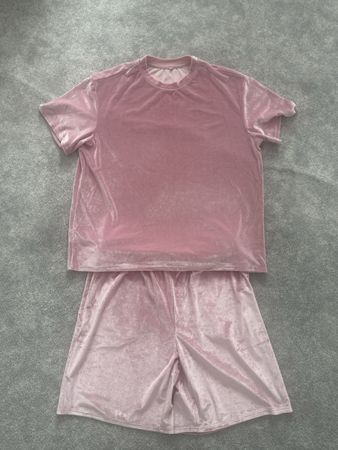 Rosa Samt Sommer Set, T-Shirt und Shorts, Grösse XL