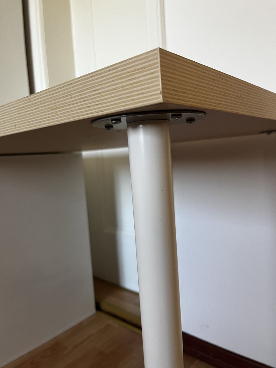 Ikea Scrivanie: Schreibtisch Ikea – Usato da Zürich venduto da ann_2fns 4
