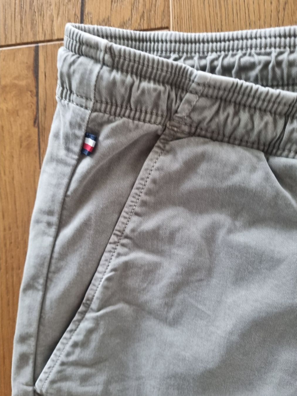 Tommy Hilfiger Hosen: Shorts Hilfiger Gr 36 – Gebraucht aus Frick von Geheim007 2