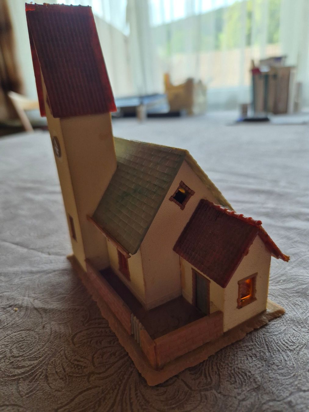 Faller Modelleisenbahnen: einfache Dorfkirche von Faller H0 – Gebraucht aus Bibern SH von streunekater 3
