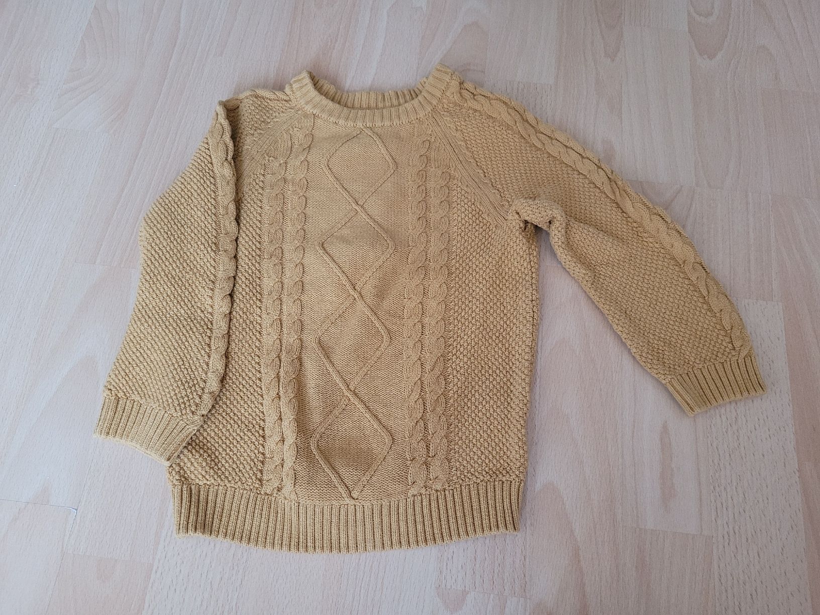 Pullover & Sweatshirts: Pullover gr. 98 – Gebraucht aus Inwil von Flower2325