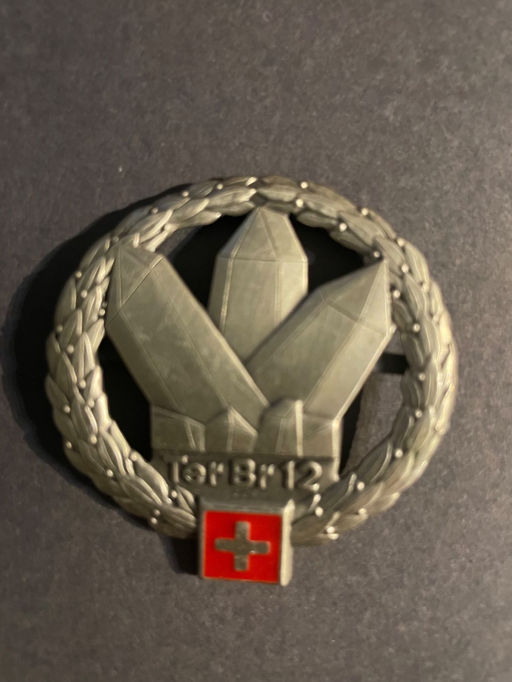 Schweizer Armee Uniformi: Schweizer Armee Militär Peret Emblem – Usato da Wila venduto da Lokelo