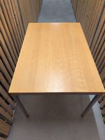 Schreibtisch 120x80 cm gratis
