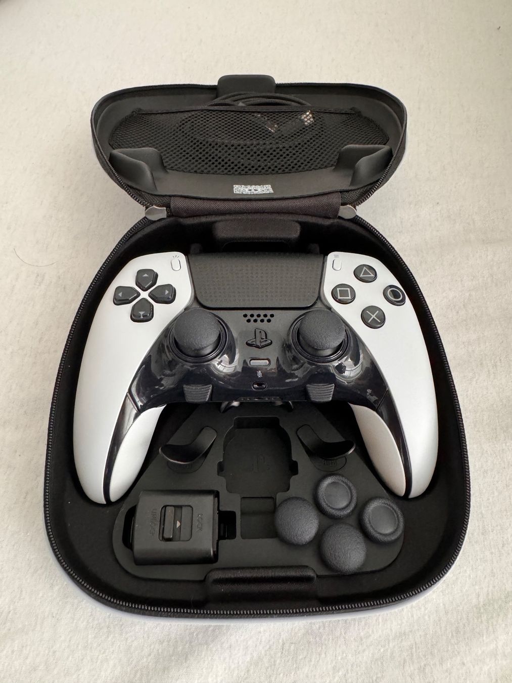 Controller: Dual Sense Edge Controller (PC, PS5) – Gebraucht aus Bülach von