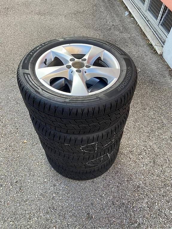Mercedes-Benz Cerchioni: V-class cerchi+gomme invernali Mercedes 17" – Usato da Locarno venduto da reb_l9qz 1