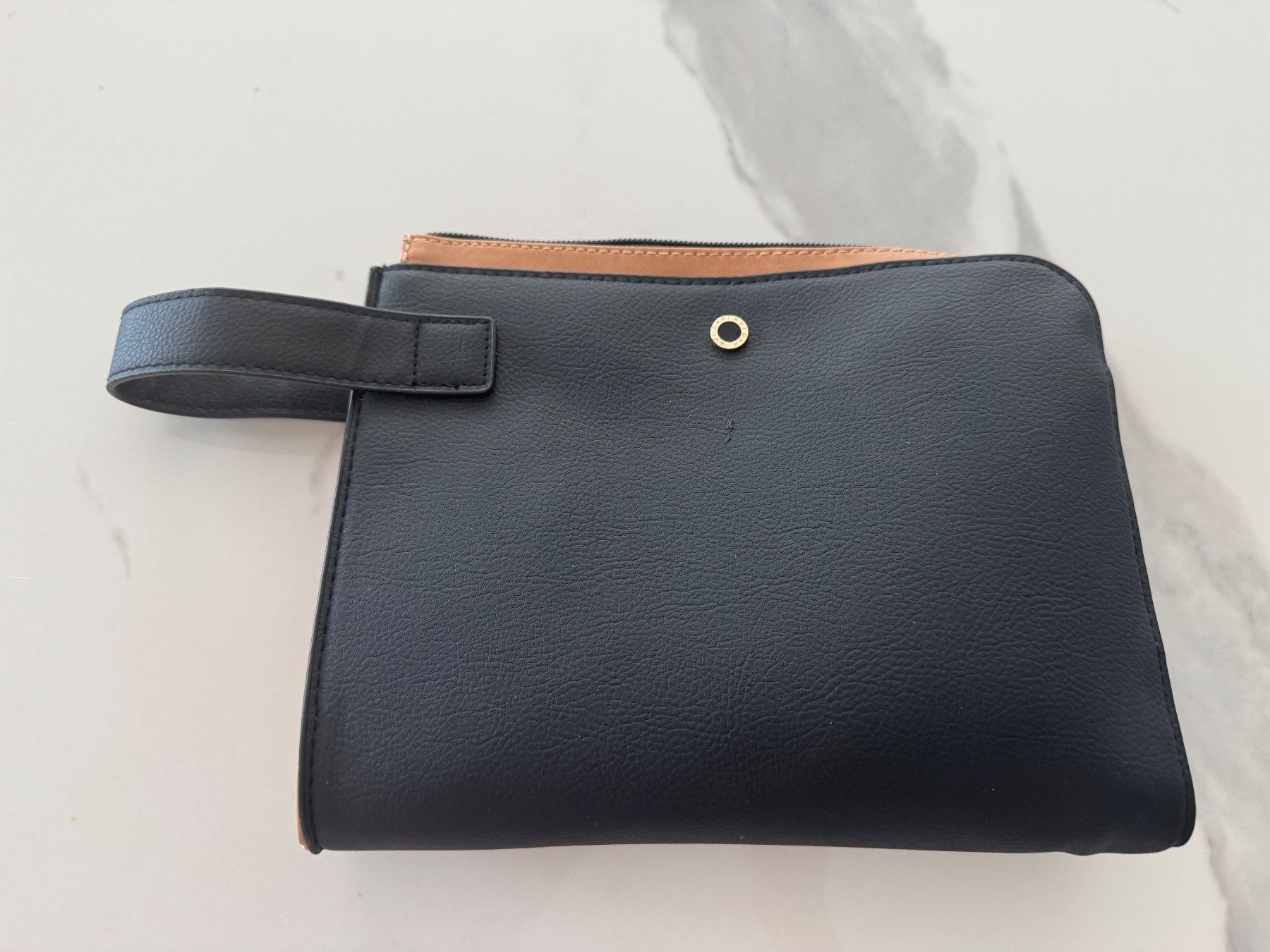 Custodie per cosmetici: Emirates First Class BVLGARI Kit Kosmetiktasche – Nuovo (secondo la descrizione) da Richterswil venduto da Lea_Schmidt 4