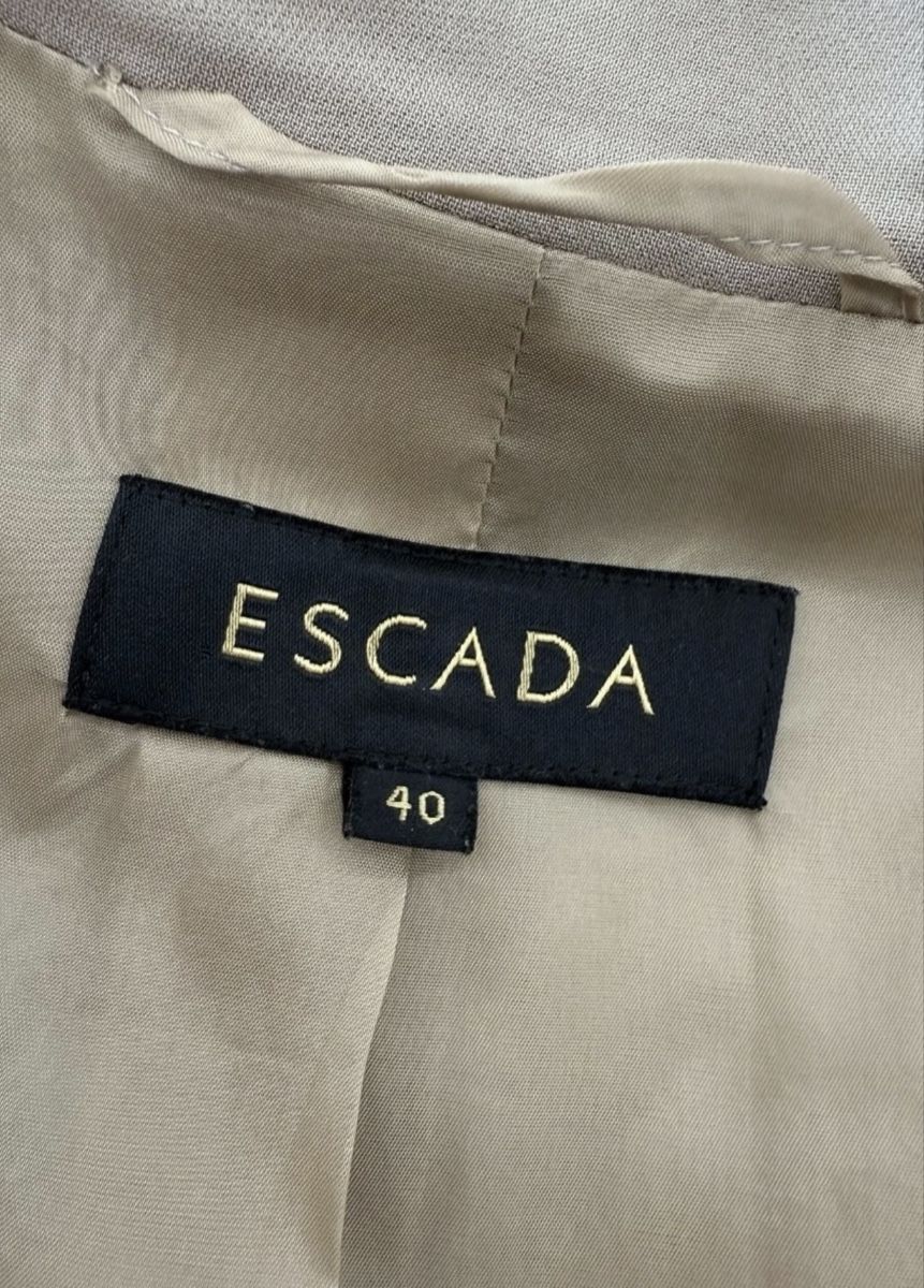 Escada Ensembles & Tailleurs: Escada suit  – D'occasion à Lausanne par Loyal_8 1