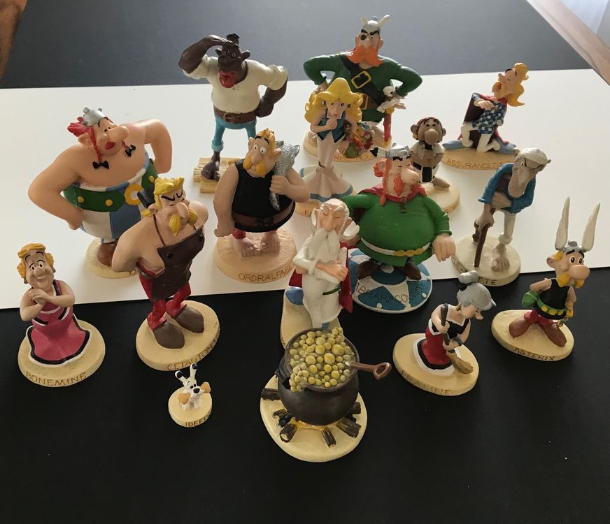 3 FIGURINES PLASTOY Astérix, Obélix , Idéfix de 2000 + grande 14 cm EUR