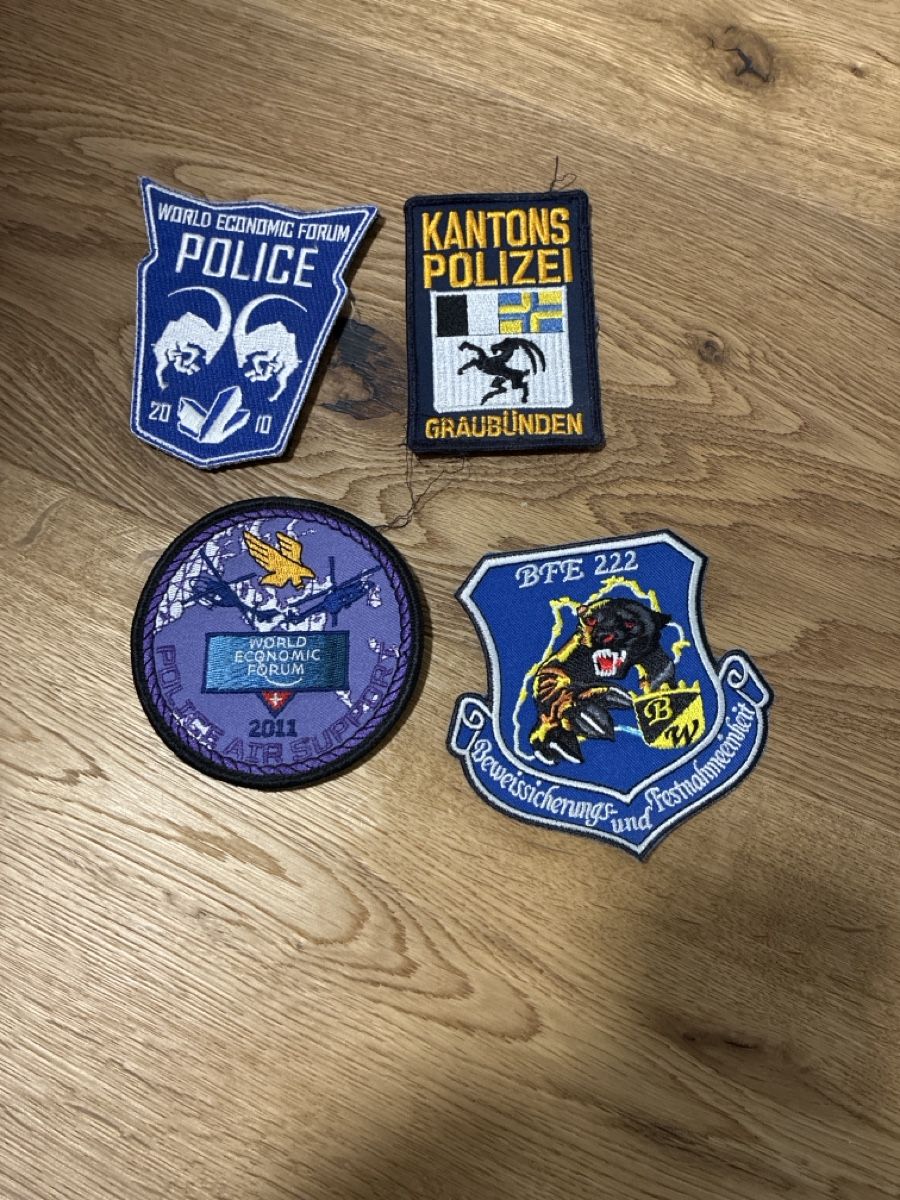 Plaketten & Abzeichen: Polizeibadges – Gebraucht aus Esslingen von HP1973