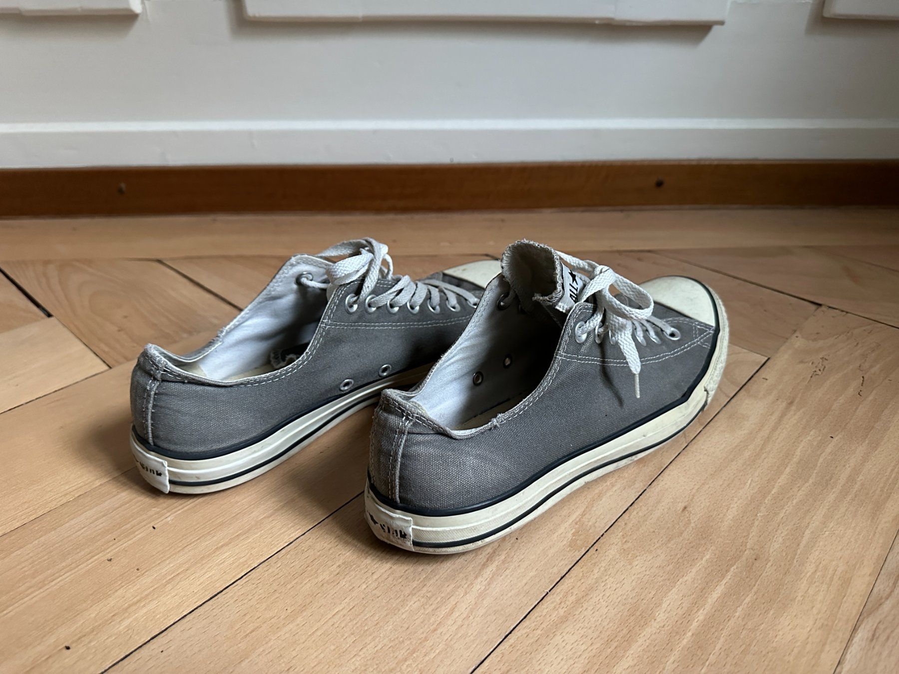 Converse Chaussures hommes: CONVERSE - Sneaker grau 43 – D'occasion à Zürich par Diazaio 2