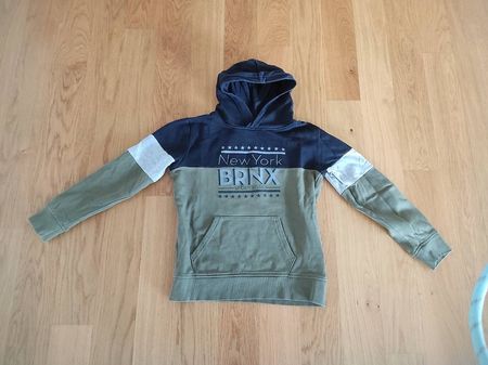 Kapuzenhoodie für Knaben in Gr.146