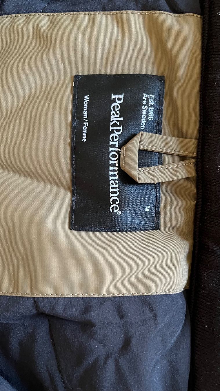 Hosen: PEAK PERFORMANCE Skihose Damen in Olivegrün – Gebraucht aus Zürich von ann_ngp7 2