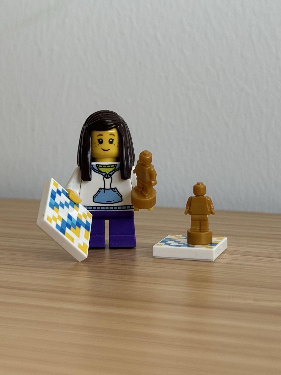 Lego Statuette: Lego Minifigur Mädchen Nr. 4 – Nuovo (secondo la descrizione) da Neuhausen am Rheinfall venduto da Laghi