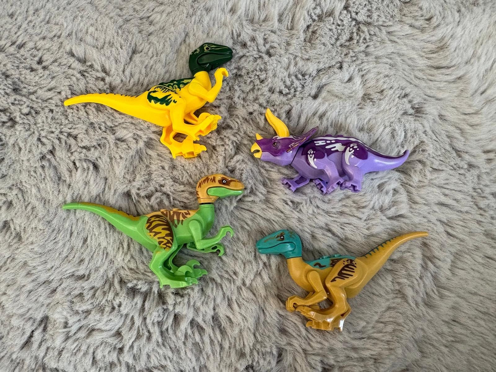 Giocattoli: 4 Lego Dinosaurier, Grösse ca. 10-12 cm – Usato da Rain venduto da ali_t2vz
