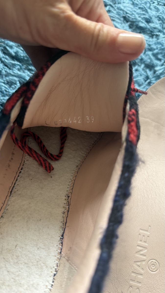 Chanel Chaussures femmes: Chanel Sneakers Grösse 39   – D'occasion à Kloten par liu_65tx 5