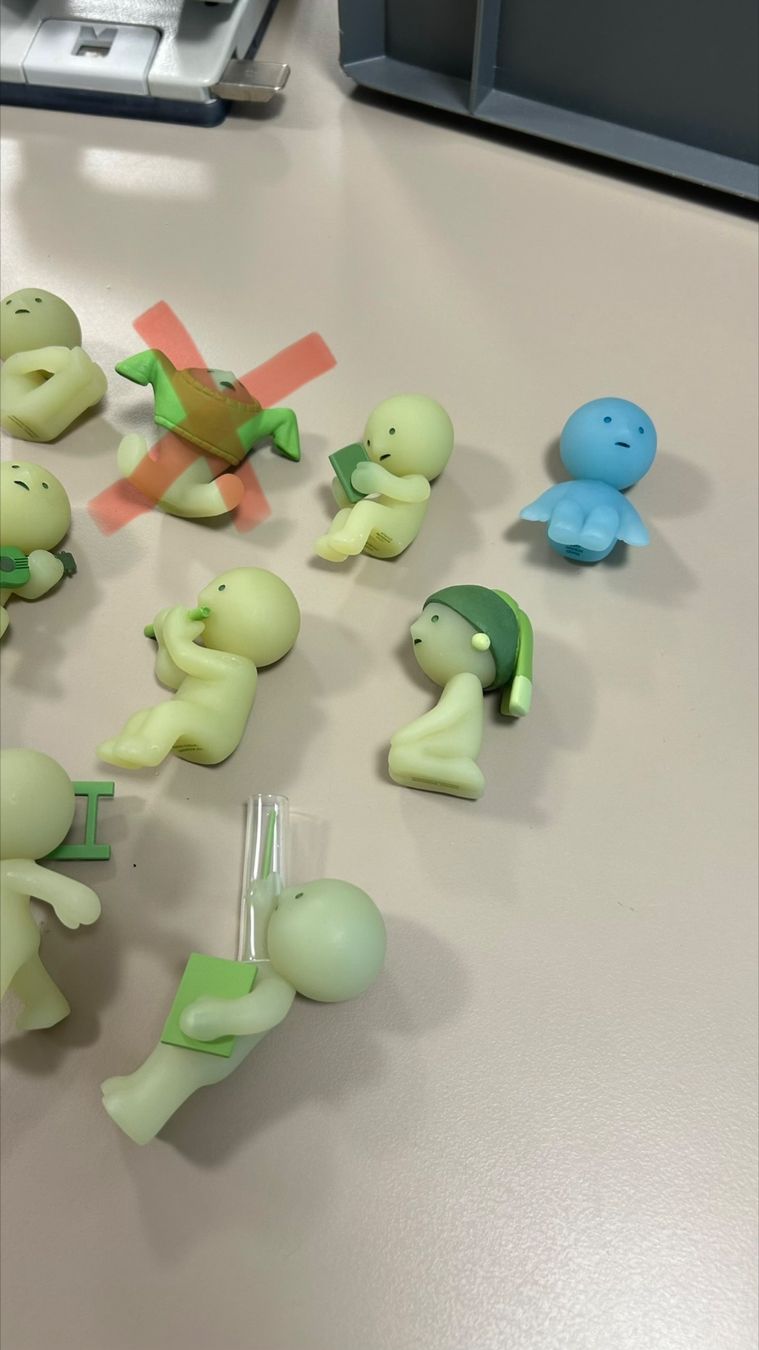 Smiski Figuren: Original SMISKI – Neu (gemäss Beschreibung) aus Basel von kyra.aegerter 1