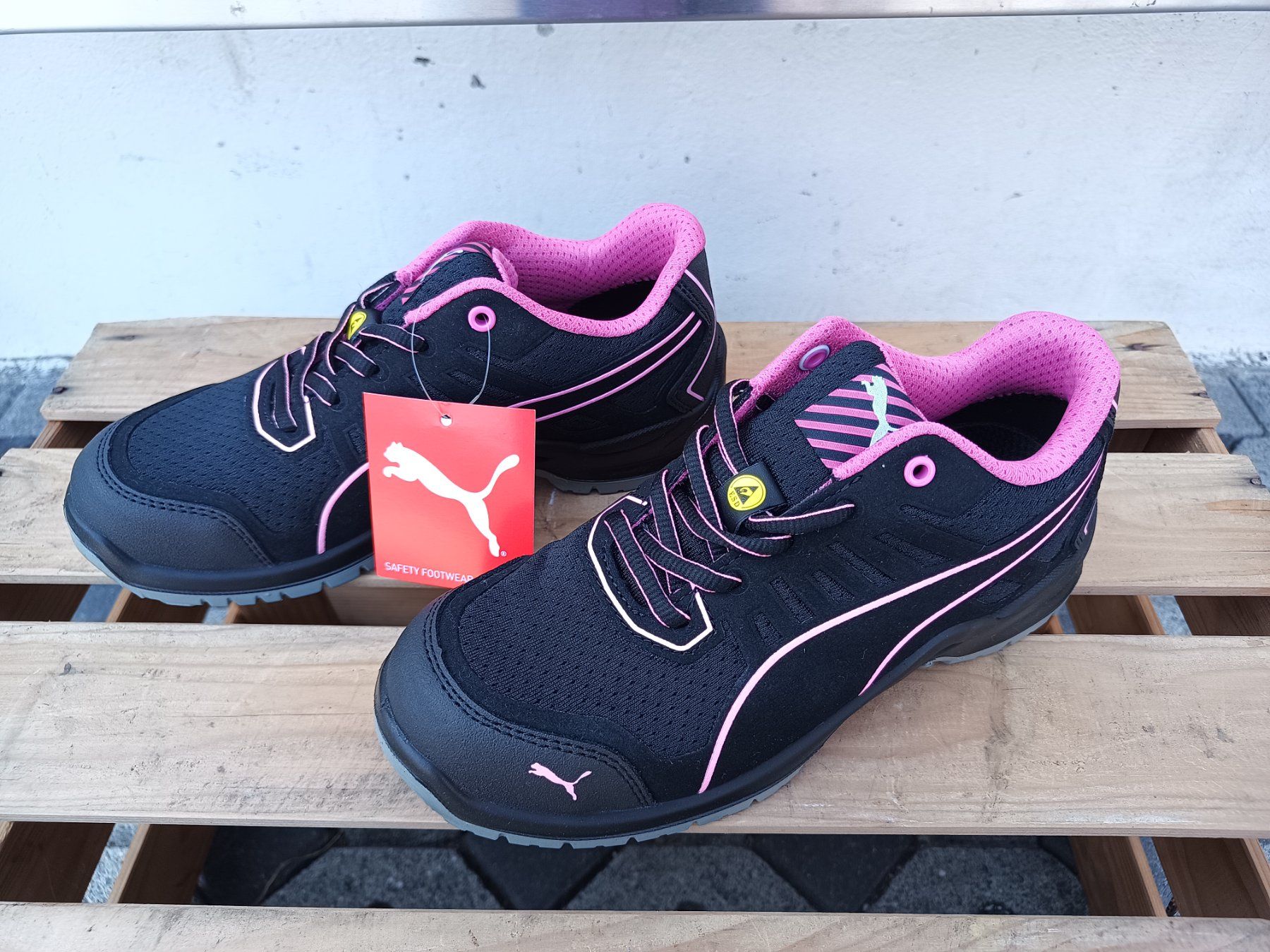 Puma Herrenschuhe: Puma Sicherheitsschuhe S1P 40 – Neu und originalverpackt aus Oberegg von A-Z.Handel.Loehrer 1