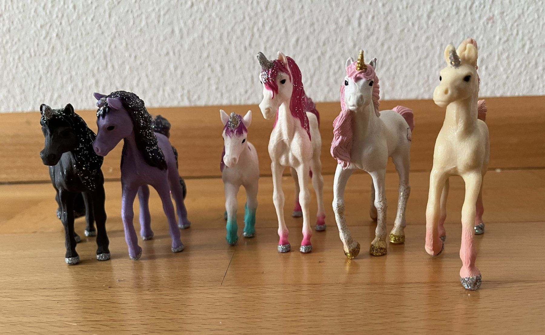 Schleich Giocattoli: Schleich Bayala - 6 Einhorn Fohlen – Usato da Muttenz venduto da Juvenile33 1