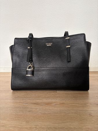 GUESS Handtasche in Schwarz - Top Zustand!