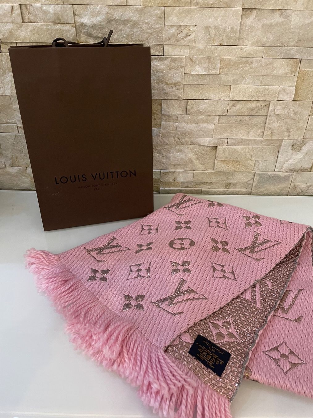 Louis Vuitton Foulard & Sciarpe: Louis Vuitton Schal Logomania - Nr. 303 – Nuovo (secondo la descrizione) da Hittnau venduto da LuxAndMore 1