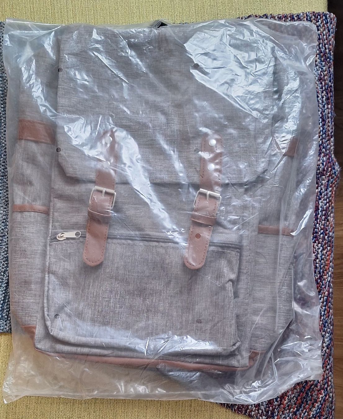 Zaini: Neuwertiger Rucksack mit Zusatztasche - Top Zustand! – Nuovo e nell'imballaggio originale da Mönchaltorf venduto da Joka013 3