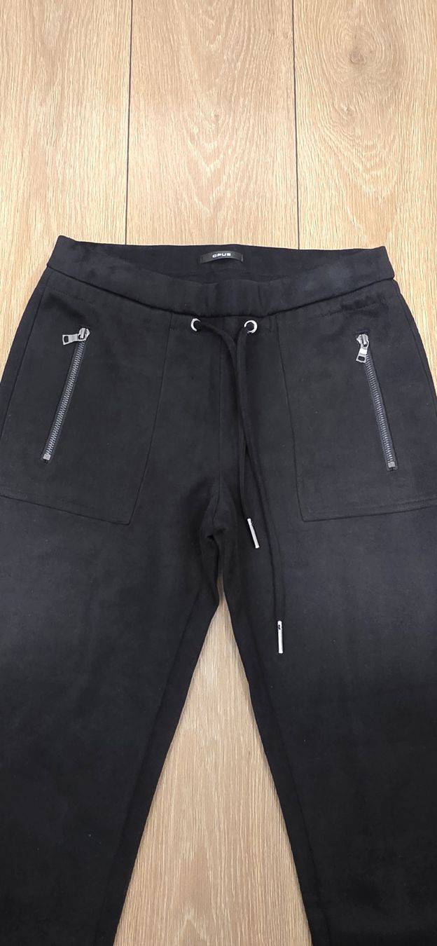 Opus Pantaloni: Opus Hose Wildlederlook Gr. 36 schwarz – Usato da Erlinsbach venduto da Beatrice_Aargau 1