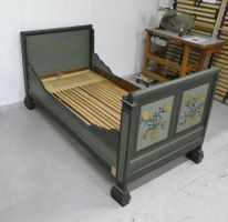 Schönes Bauernbett aus Holz 80x180