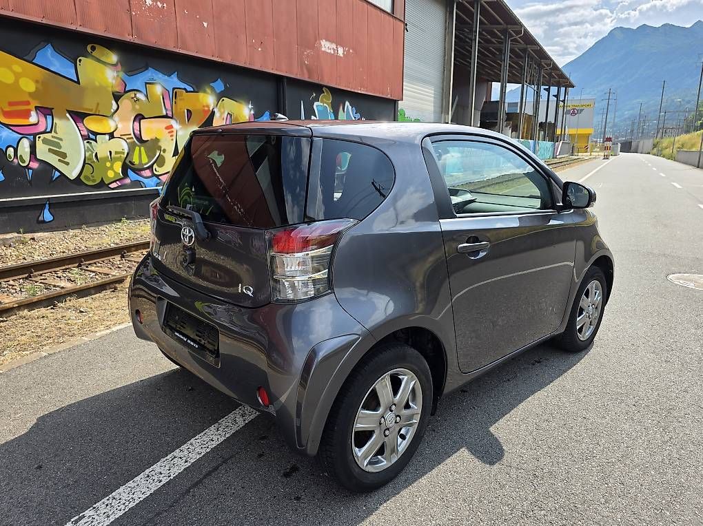 Automobili: Toyota IQ    Targabile Da Subito – Usato da Cadenazzo venduto da LuismacchineSagl 3