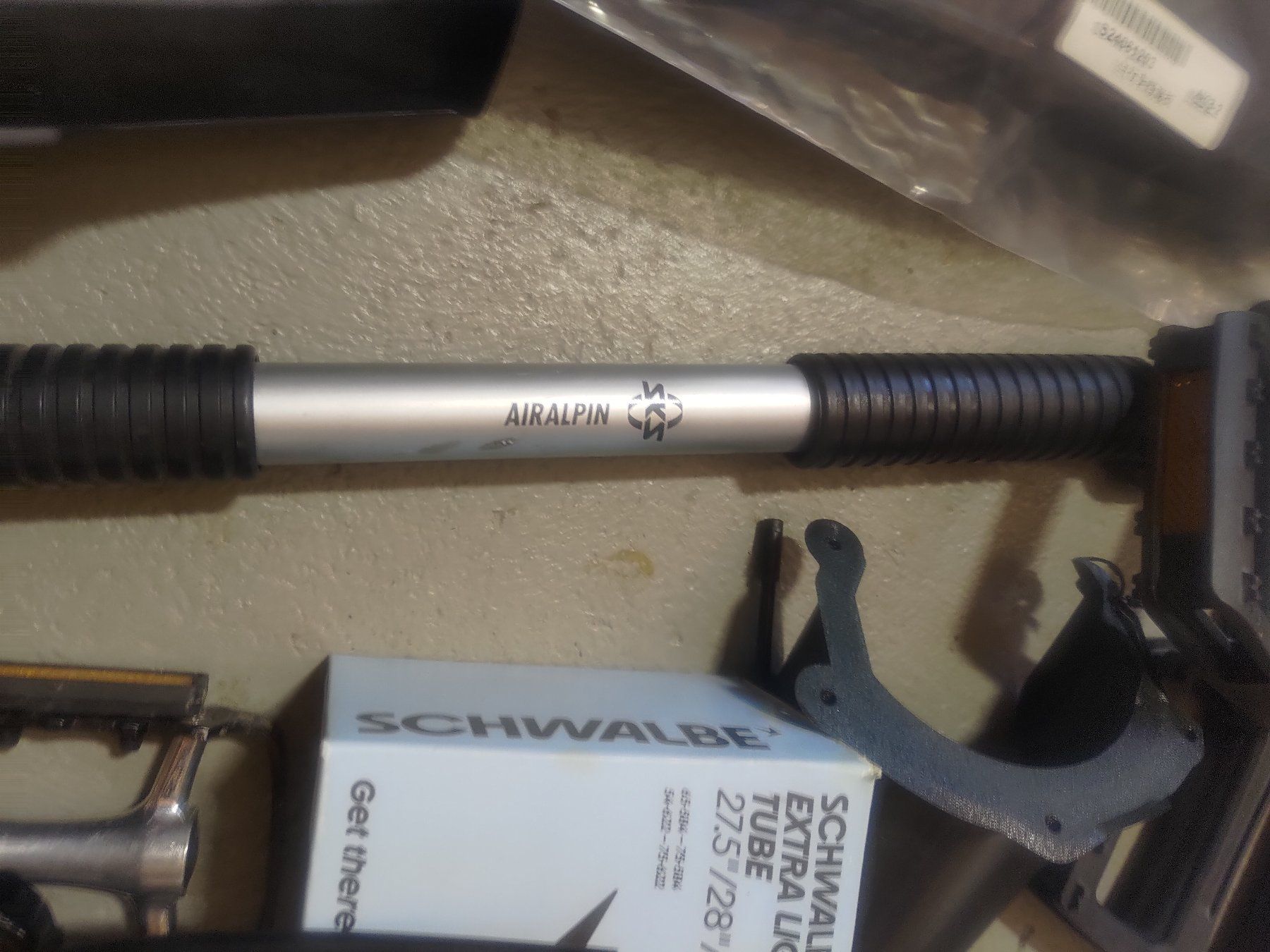Pezzi di ricambio: Divers accessoires VTT Vaude, Racer, Schwalbe – Usato da Grimisuat venduto da Drizzt75 4