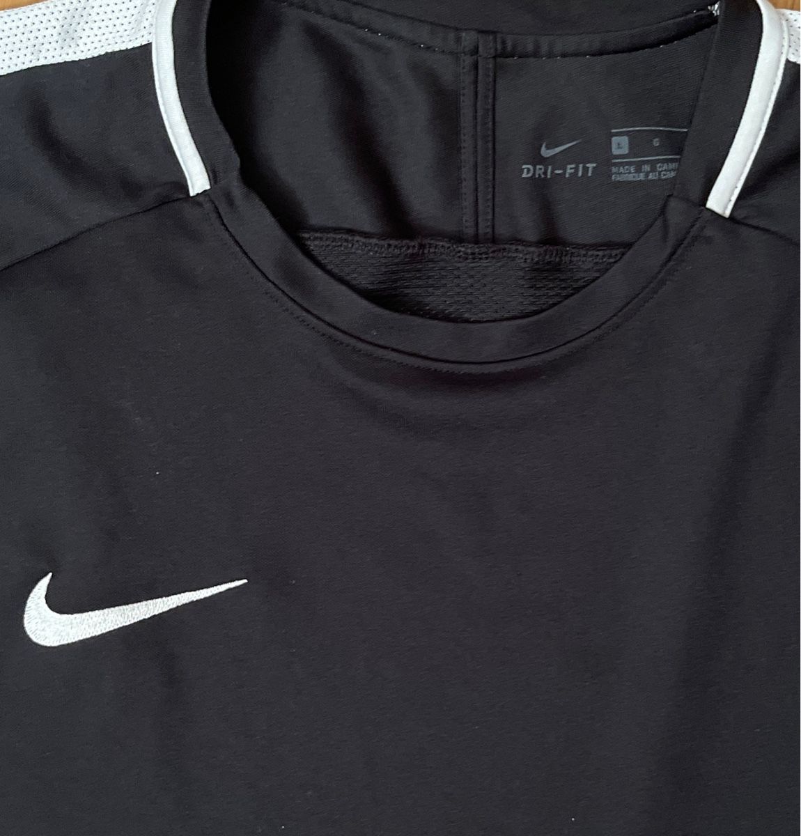 Nike T-shirt: Nike Shirt Gr. L – Usato da Luzern venduto da lou_p8qb 1