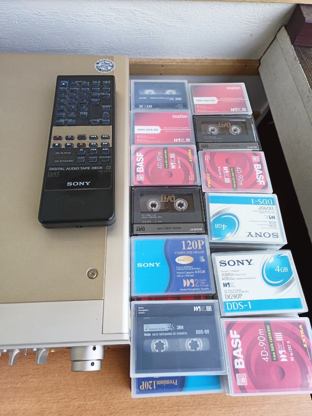 Sony Lettore multimediale & Streamer: DAT Sony DTC-ZA5ES mit Kassetten  – Usato da Steffisburg venduto da zulg03 7