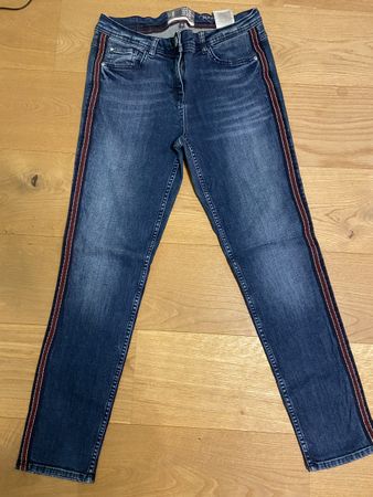 Damen Jeans Gr. 30 mit rotem Seitenstreifen - wie neu!