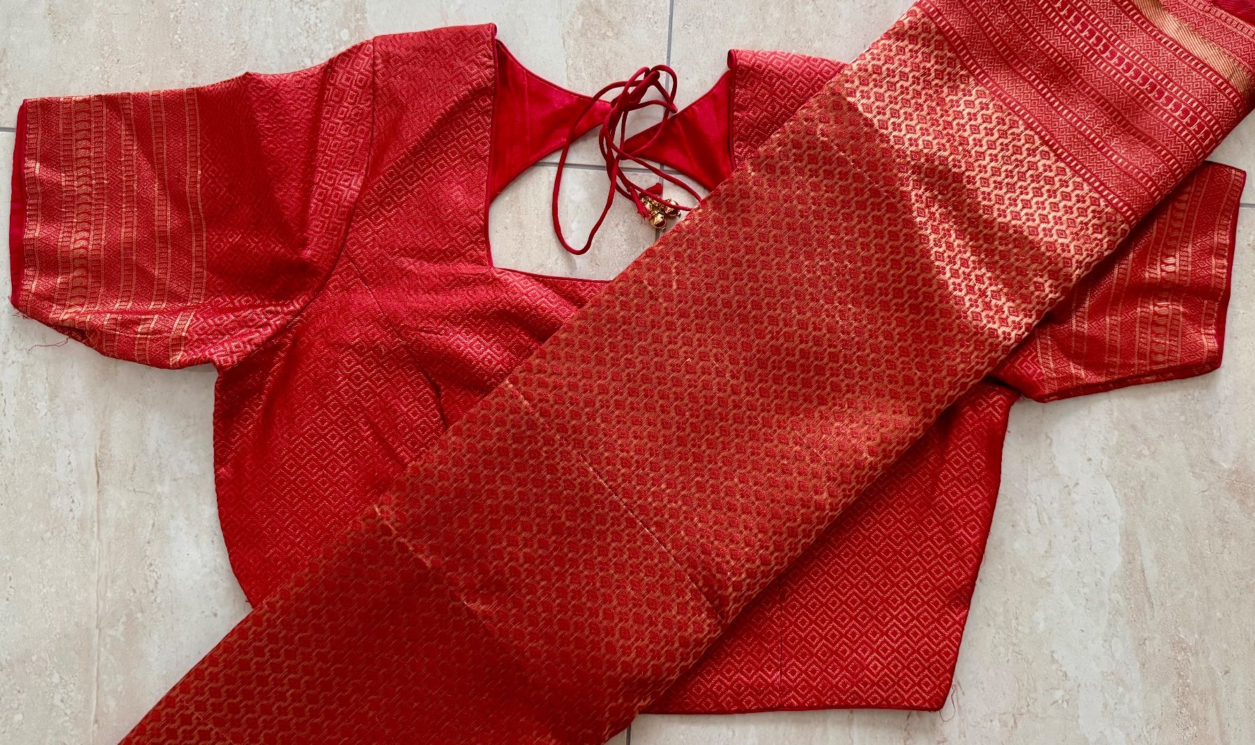 Vestiti: Saree in rot – Nuovo (secondo la descrizione) da Wichtrach venduto da Alyasahana