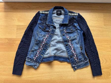 Desigual Jeansjacke Damen Grösse 38 bestickt mit Strick neu