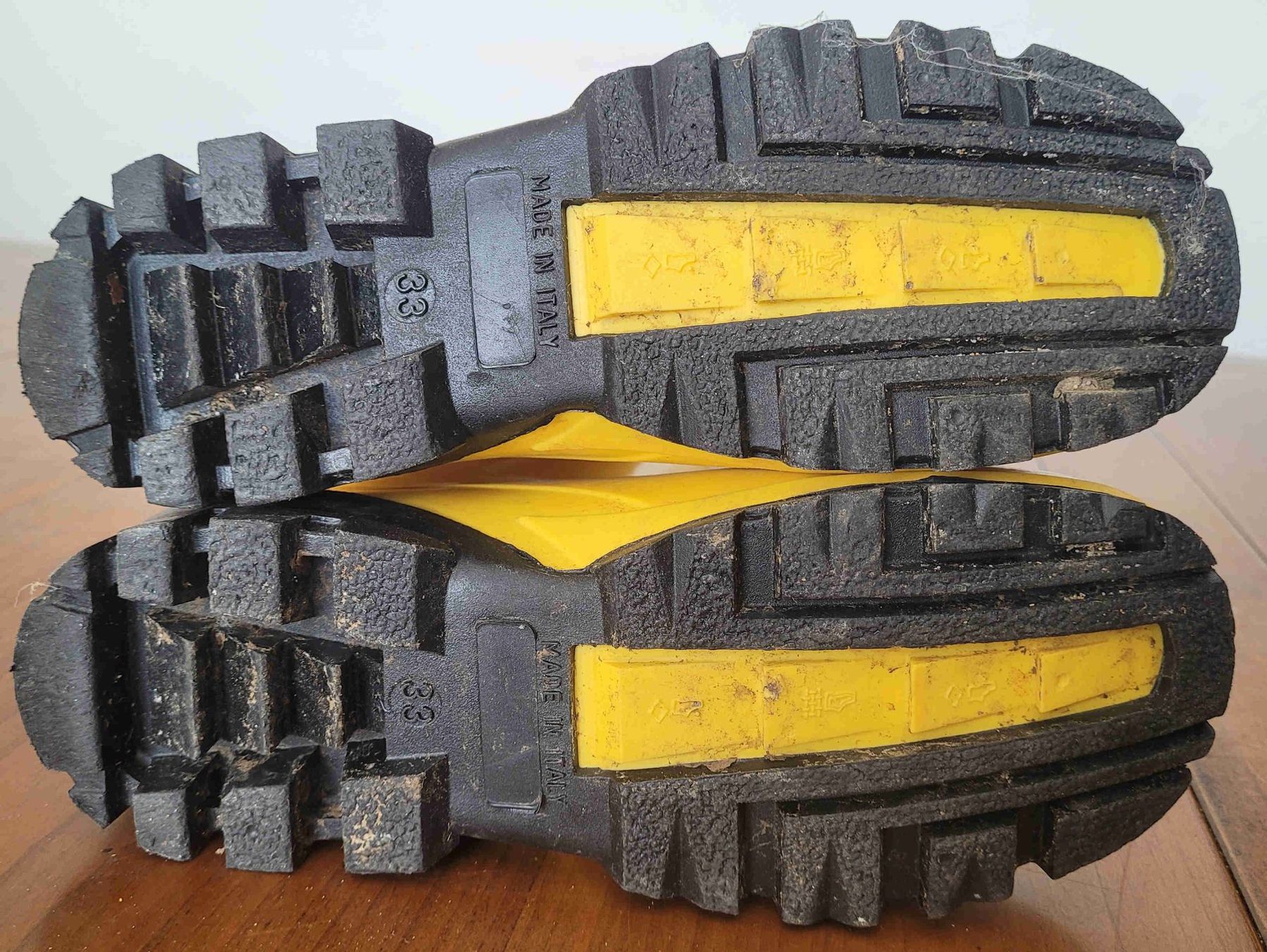 Engelbert Strauss Scarpe per ragazzi: Gelbe  Engelbert Strauss -Gummistiefel, Größe 33 – Usato da Bözberg venduto da Dave17 4