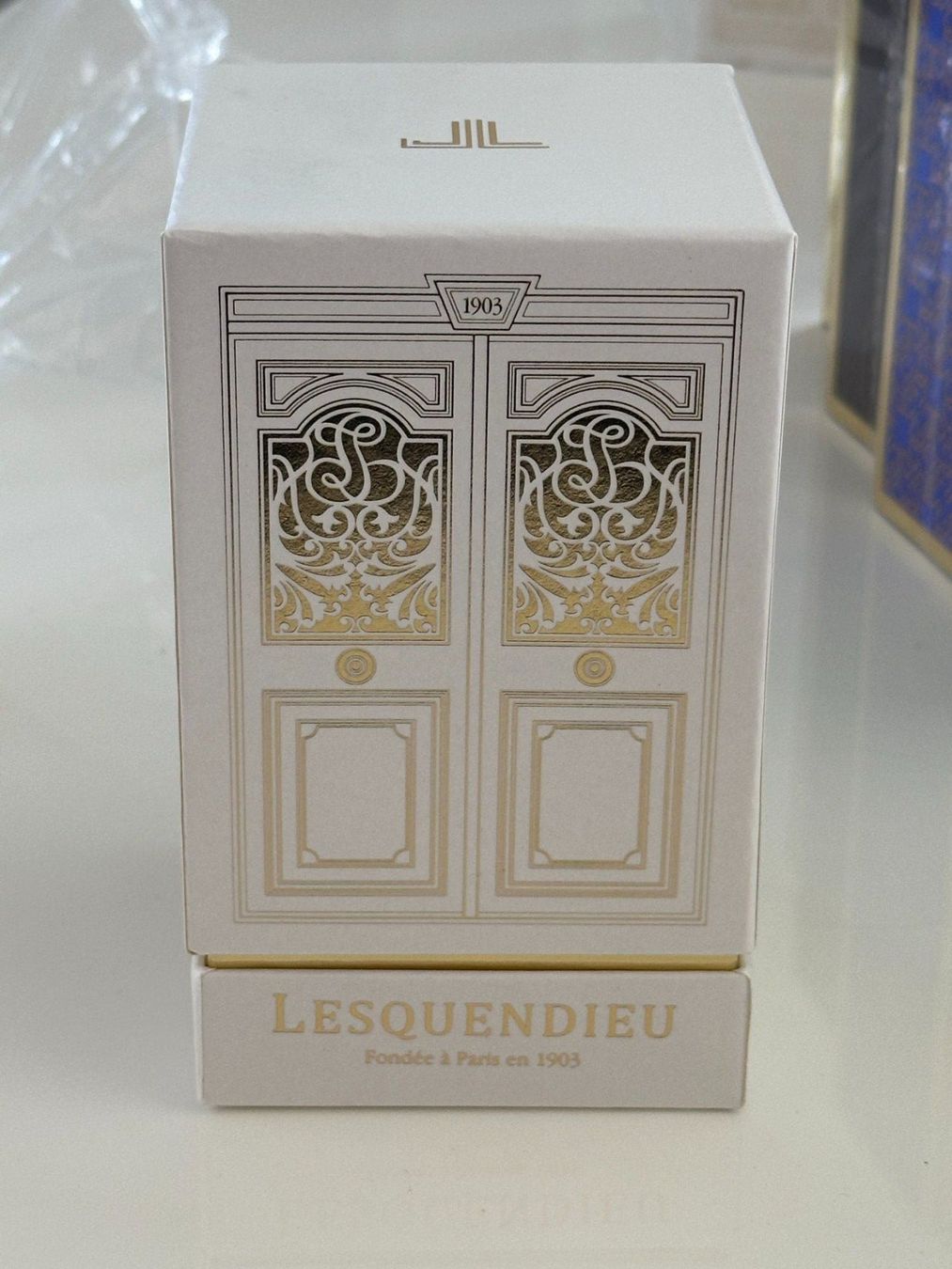 Profumi & Eau de Toilette: Lesquiendieu Ouds and Woods – Nuovo e nell'imballaggio originale da Zug venduto da luk_bgz7