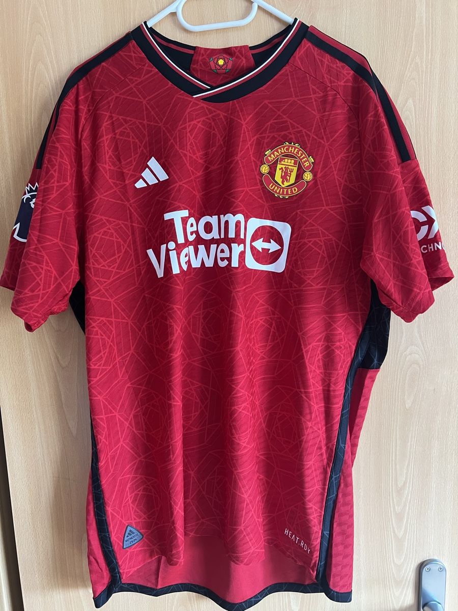 Manchester United Leibchen & Hosen: Manchester United Authentic Gr XL – Gebraucht aus Mümliswil von Calciopat