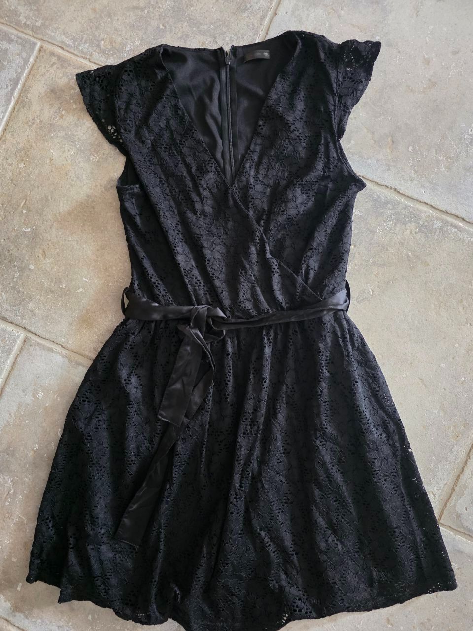 Vestiti: Sommerkleid Gr. M schwarz – Usato da Maur venduto da Edsch