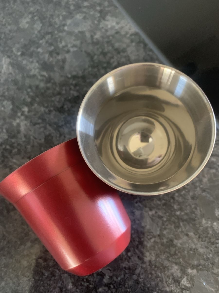 Tazze: 2 Nespresso Pixie Tassen rot Metall neuwertig – Usato da Netstal venduto da Kleenes01 1