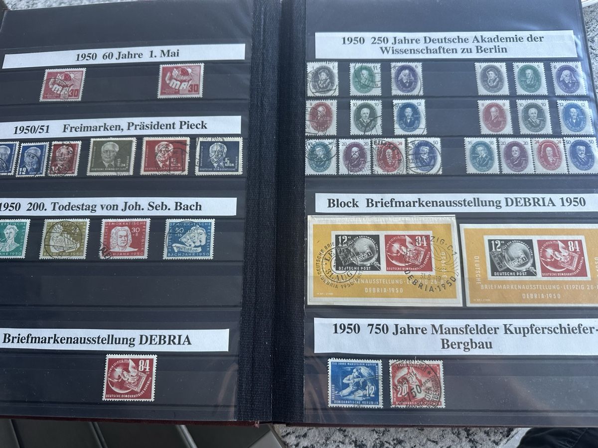 Tous les timbres: Sammlung DDR gest&postfrisch in 12 Alben – D'occasion à Wettingen par Phibras