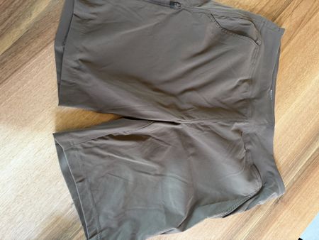 mountain hardwear shorts damen M