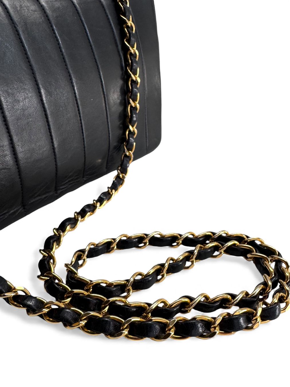 Chanel Borse da donna: CHANEL Lambskin Vertical Flap Bag – Usato da Kriens venduto da hannaandkiko 7